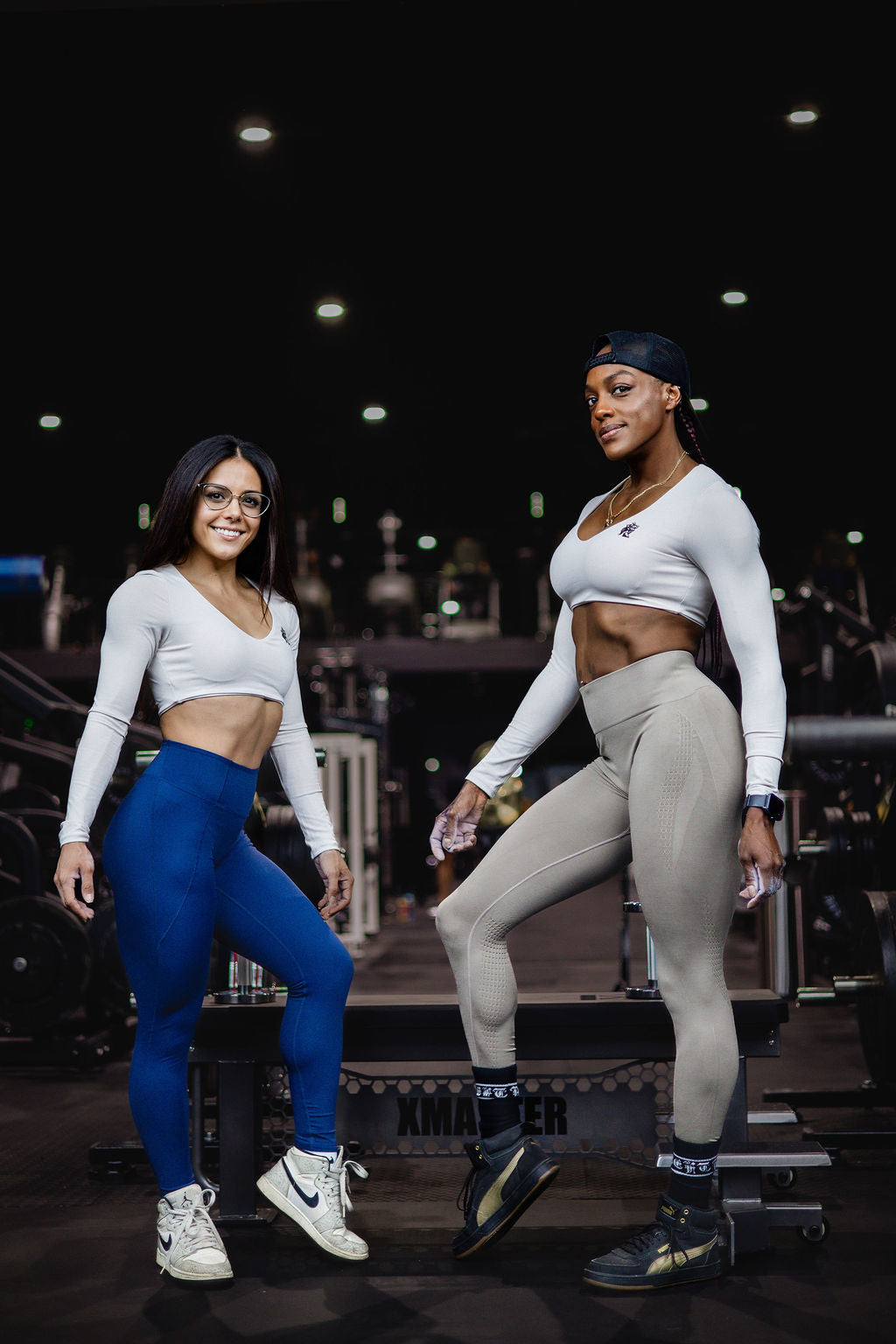 Velvet V-Crop Top Long Sleeve